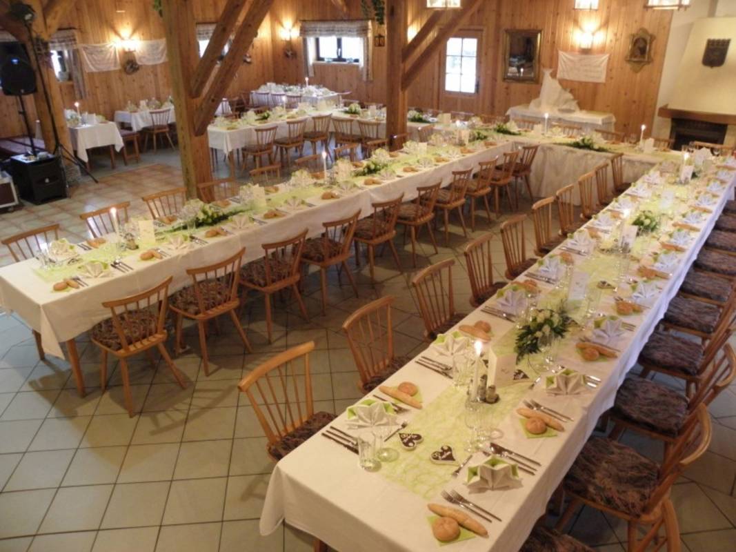 Harmonikawirt Tischtafel