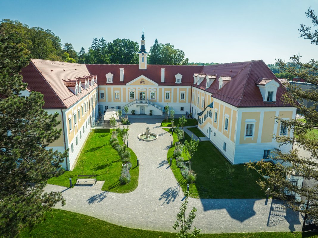 Schloss Haindorf