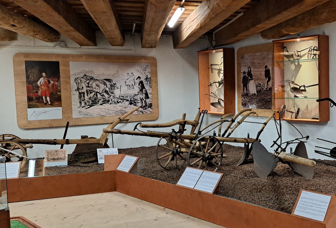Ausstellung Vom Spaten zum Motorpflug im ÖLM