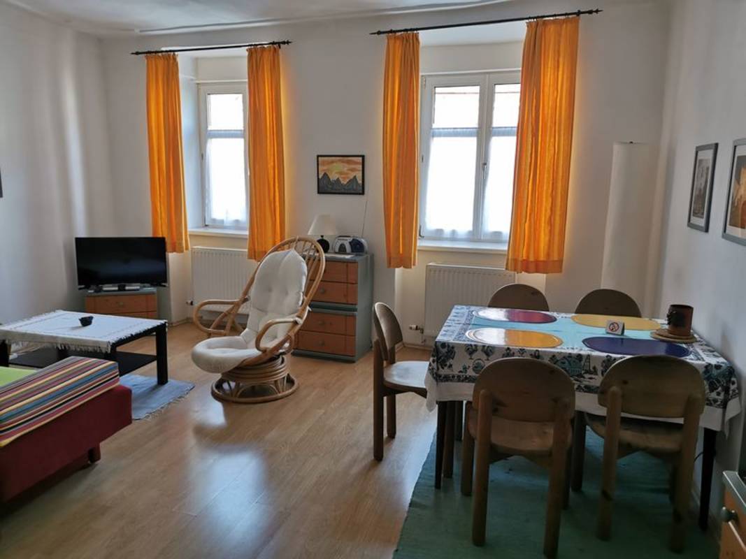 Wohnzimmer und Essbereich